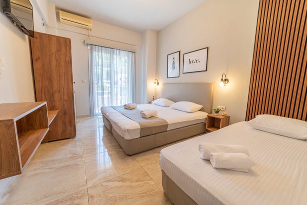 Triple Rooms mountain view